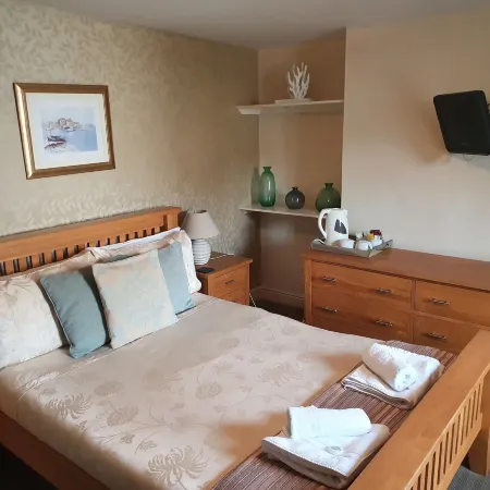 Halfway House Inn