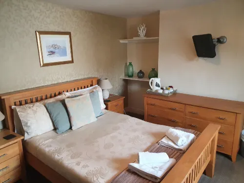 Halfway House Inn Hotels in Maker-with-Rame