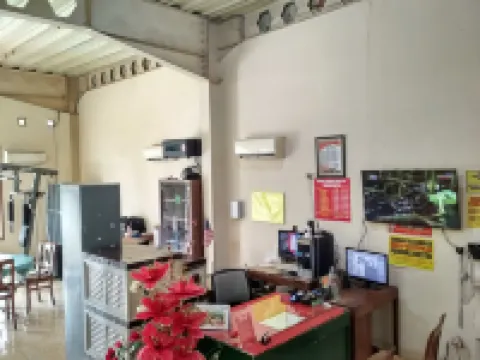 이맘 본졸 호스텔