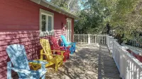 Beautiful Original Seaside Cottage + Swim & Tennis Club: Sleeps 6 Hotel a Seaside