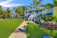 Coral Inn Boutique Resort Hotels in Yeppoon