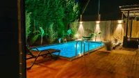 Adesa Bungalow Hotel - ที่มีสระว่ายน้ำ