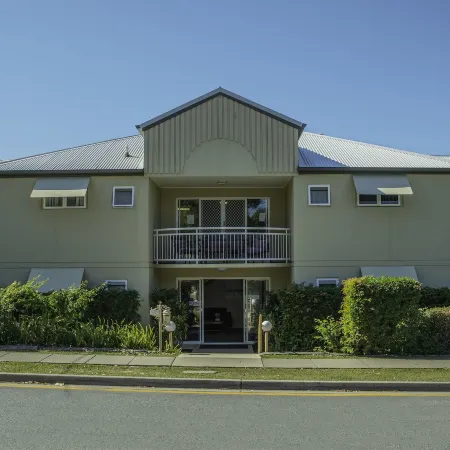 Chermside Court Motel Отели в г. Чермсайд