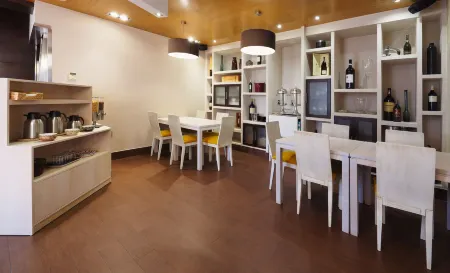 Hotel Apartamentos Dabarca Отели в г. Комбарро