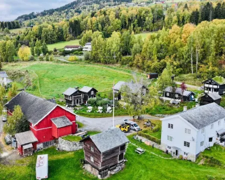 Hesla Farm Hotels in Gol