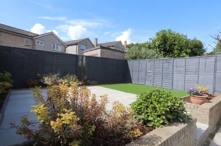 Dunfermline Luxury 3 Bedroom House Отели рядом с достопримечательностью «Dunfermline Abbey and Palace»