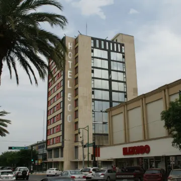 Hotel 500 โรงแรมใกล้Monterrey Baseball Stadium