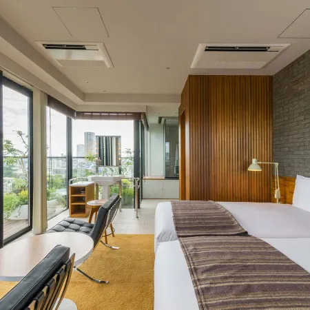 EBISUHOLIC HOTEL Отели рядом с достопримечательностью «Мегуро (специальный район)»