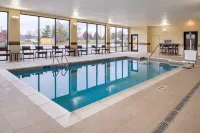 Courtyard Kansas City Olathe - Pools