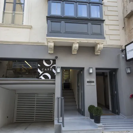 Mr Todd Hotel