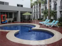 Seven Crown Express & Suites by Kavia Các khách sạn gần Bar Barómetro