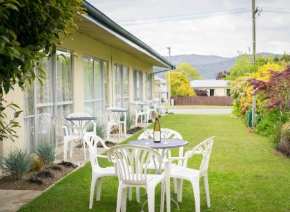 Alpenhorn Motel