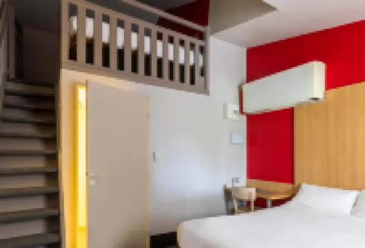 โรงแรม B&B โอเซร์ บูร์กอนี