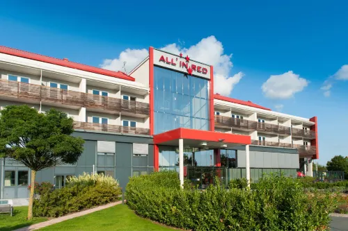 All in Red Thermenhotel - Pools