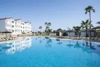 Pierre & Vacances Menorca Cala Blanes Отели в г. Cala en Blanes
