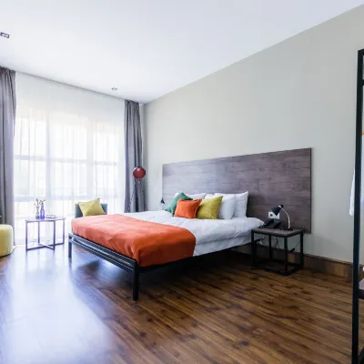Boutique Hotel Mojo Các khách sạn gần Công viên Vake Park