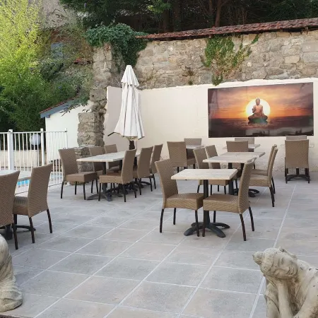 Brit Hotel Confort Auclair