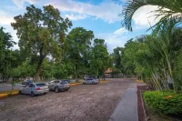 InHouse Select Hacienda Tres Rios - parking