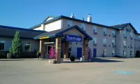 Travelodge by Wyndham Stony Plain Hotels near 7-Eleven