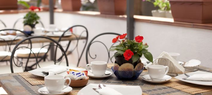 Donna Rosa Accommodation Hotele w: Tropea