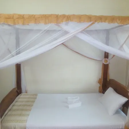 Kinondoni Diamond Hotel