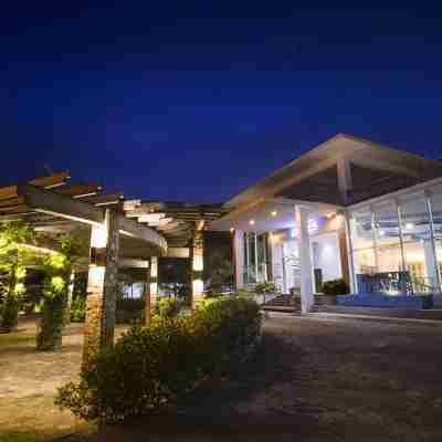 Chateau by the Sea Hotel Exterior