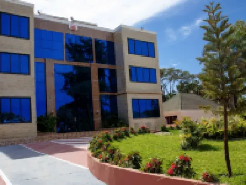 Metzy Residence Hotel Hotels near The Senegambia Tourist Strip