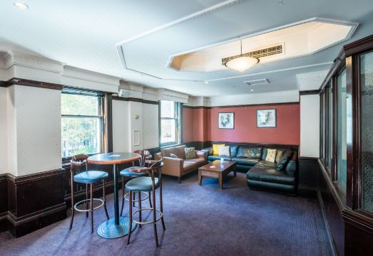 디 옥시덴탈 호텔