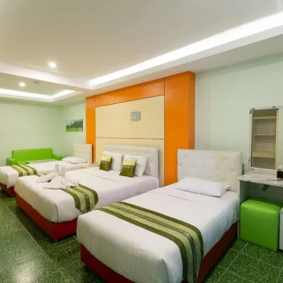 Lucky Green View Hotel dekat Lapangan Golf Navatanee
