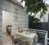 Apartments Milka & Miho - Airport Shuttle