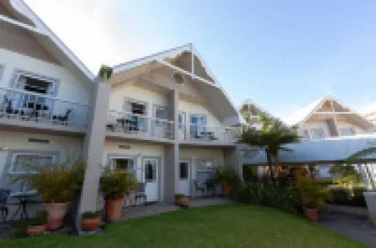 Quarry Lake Inn Hoteles en 