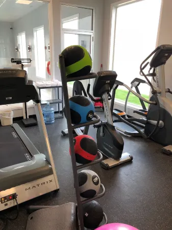 Days Inn & Suites by Wyndham Brooks