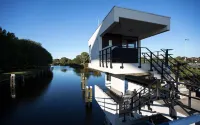 Sweets - Meeuwenpleinbrug Hotels in 