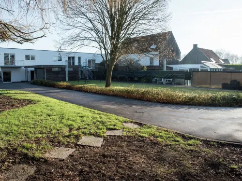 Modern Holiday Home in Zottegem with Hot Tub Hotel a Zottegem