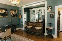 The Carriage House Inn Bed and Breakfast Hotel a Caswell Beach