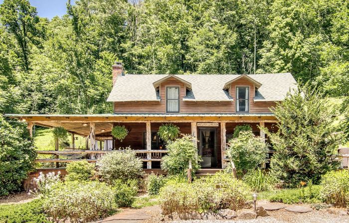 Butterfly Hollow B&B