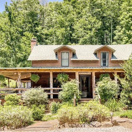 Butterfly Hollow B&B