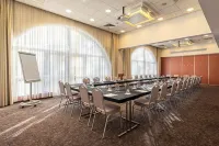 Castrum Hotel Székesfehérvár فنادق في Fehervarcsurgo