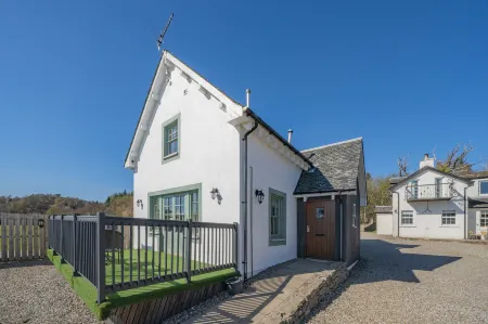 Oak Tree Inn Отели рядом с достопримечательностью «Luss Parish Church»