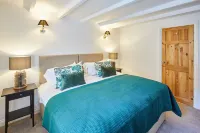 主持人留宿水百合小屋