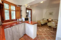 Casa Rural Alba Montis فنادق في Guejar Sierra
