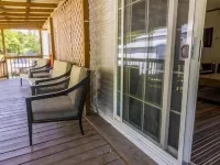 Shady Shores Campground Hotels in Cayuga County