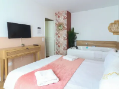 123Home- Garden & Spa Hoteles en Serris