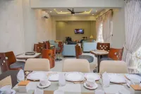 Orchards Cottage Hotel Hotels in Карачі