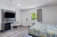 HomeStay Lodge - Pensacola - Davis Hotels in Ferry Pass