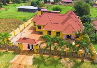 KDP LODGE KIHONDA Отели в г. 