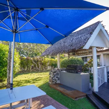 The Black Pearl Beachside Apartments