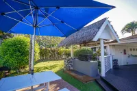 The Black Pearl Beachside Apartments Hotels in 