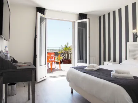 Logis le Castel AC'h Отели в г. Керлуан