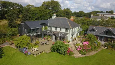 Downton Lodge Country B&B Hotels near South Devon Railway - (Staverton,Station)